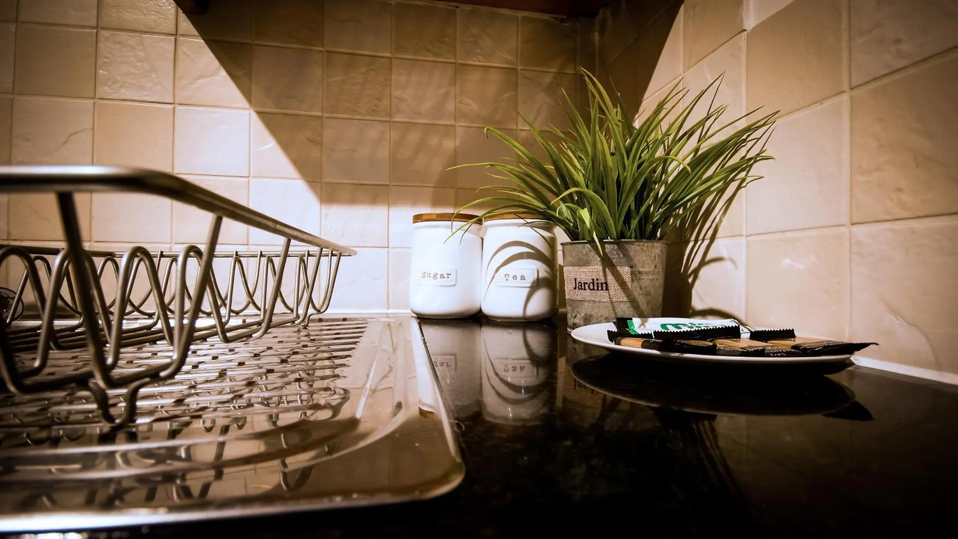 Southampton Central Apartments - Wise Stays 0*,  United Kingdom