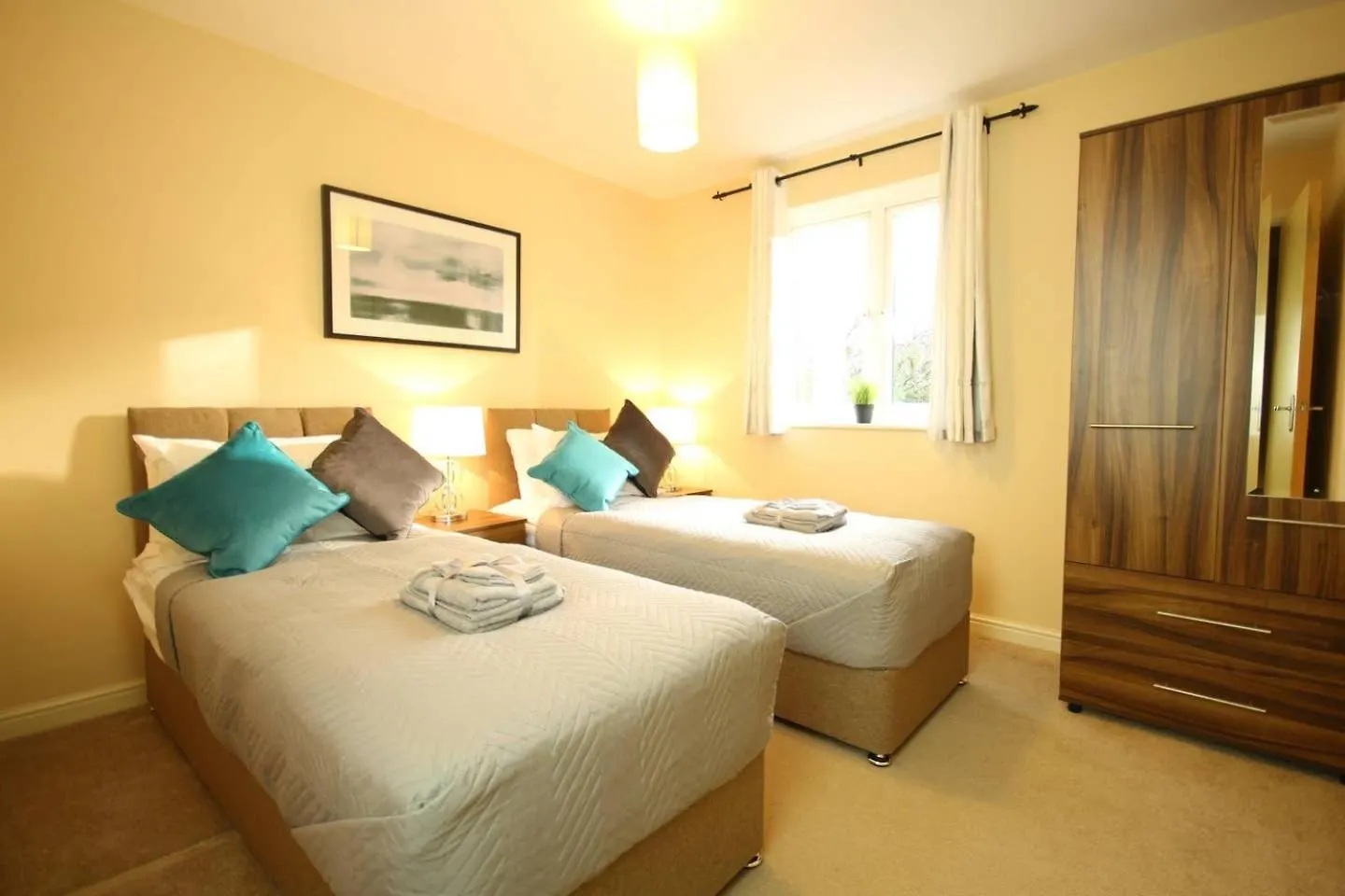 Southampton Central Apartments - Wise Stays
