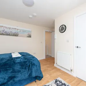  Apartment Modern In Castle St